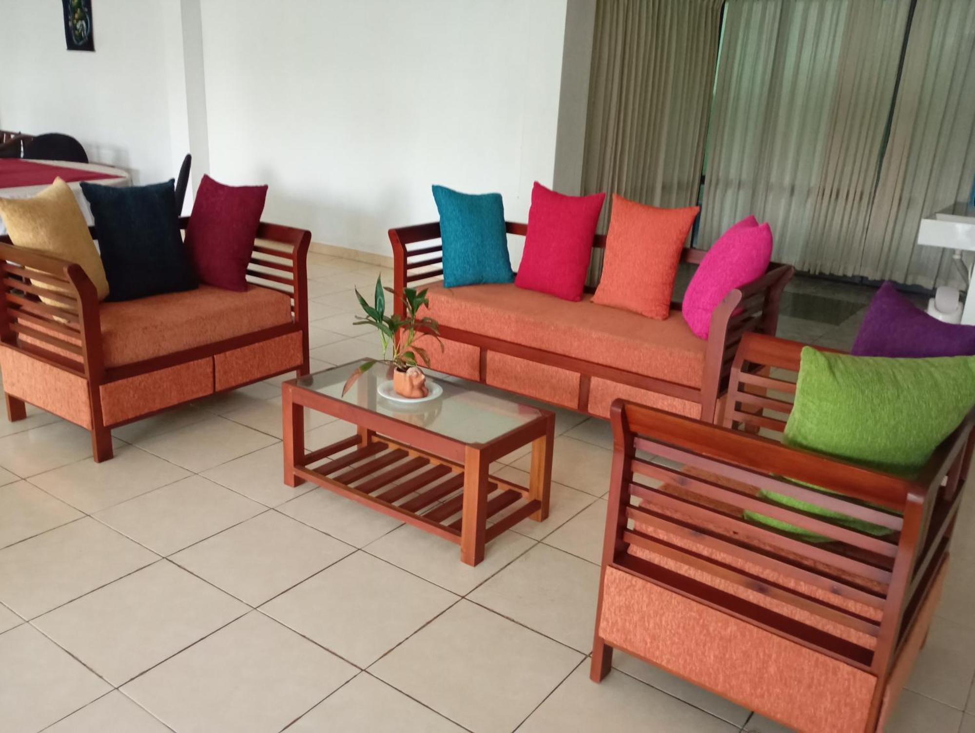 Larn'S Villa Hotel & Apartment Wadduwa Exterior photo